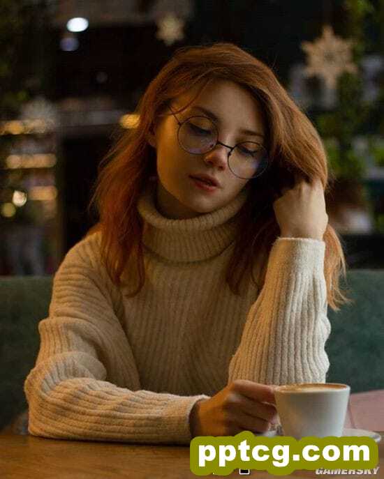 长腿翘臀的香甜正妹 火辣纤腰的白俄COSER