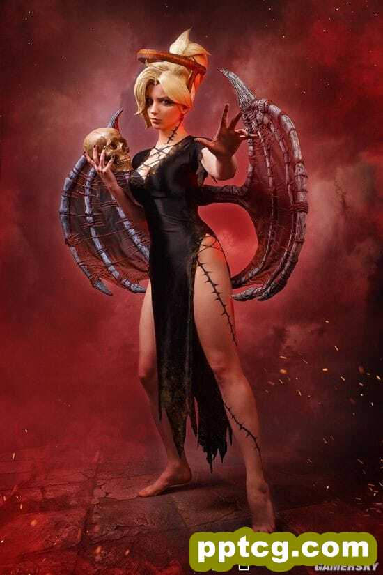 俄妹COS《守望先锋》黑暗版天使 能奶能打的小恶魔来关照你