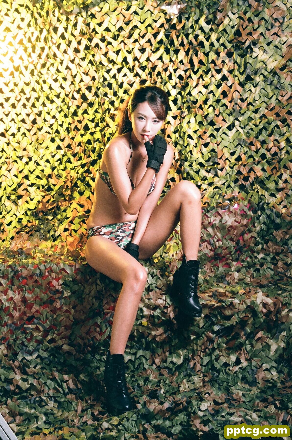 夏晴Miso《角色扮演迷彩女兵》 [台湾美女] 写真集-皮皮兔动漫