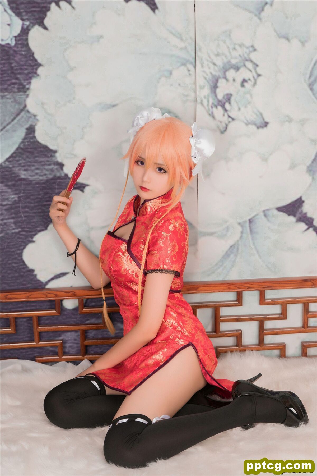 [风之领域] NO.164 红旗袍黑丝COS 写真集