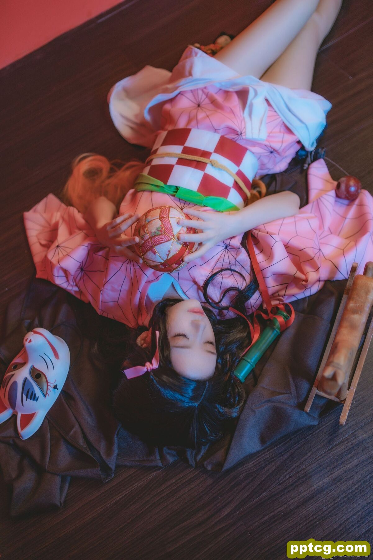 桜桃喵《灶门祢豆子》 [萝莉COS] 写真集