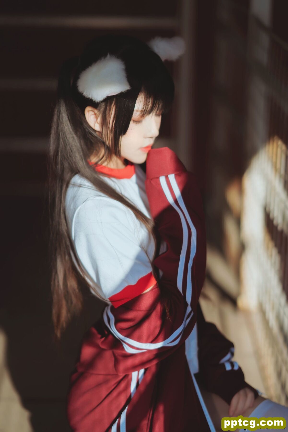 桜桃喵《红色体操服》 [萝莉COS] 写真集