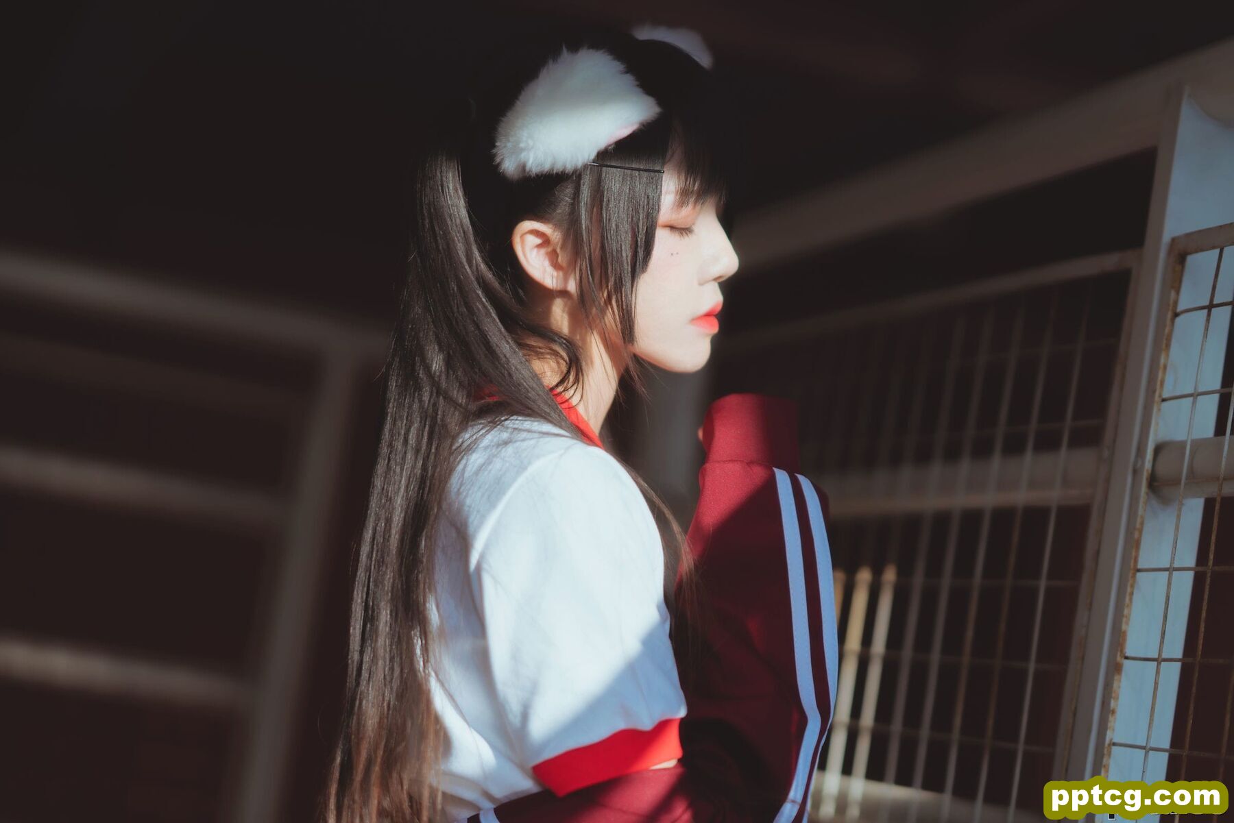 桜桃喵《红色体操服》 [萝莉COS] 写真集