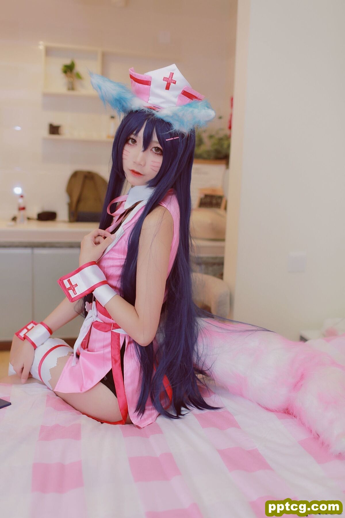 清纯少女五更百鬼《阿狸护士服》 [COSPLAY美女] 写真集