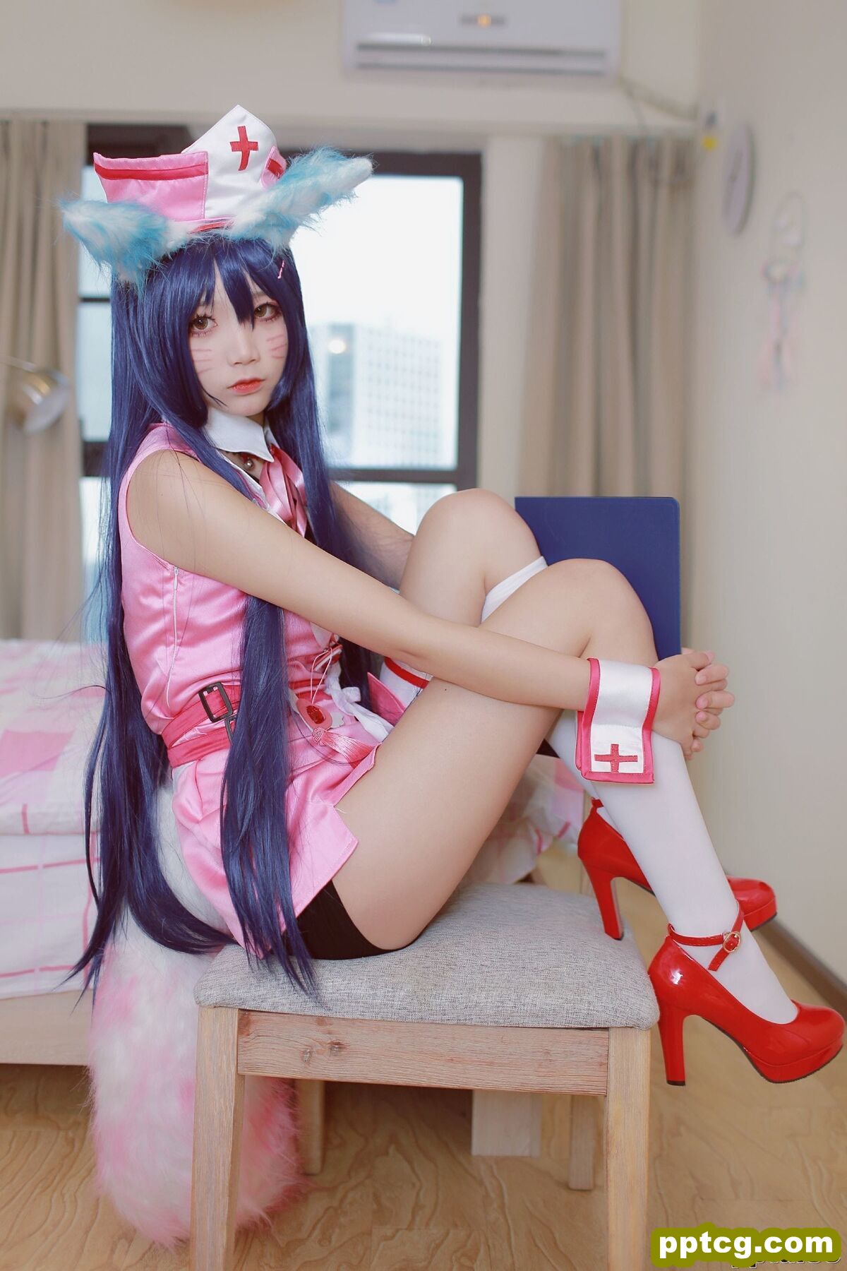 清纯少女五更百鬼《阿狸护士服》 [COSPLAY美女] 写真集