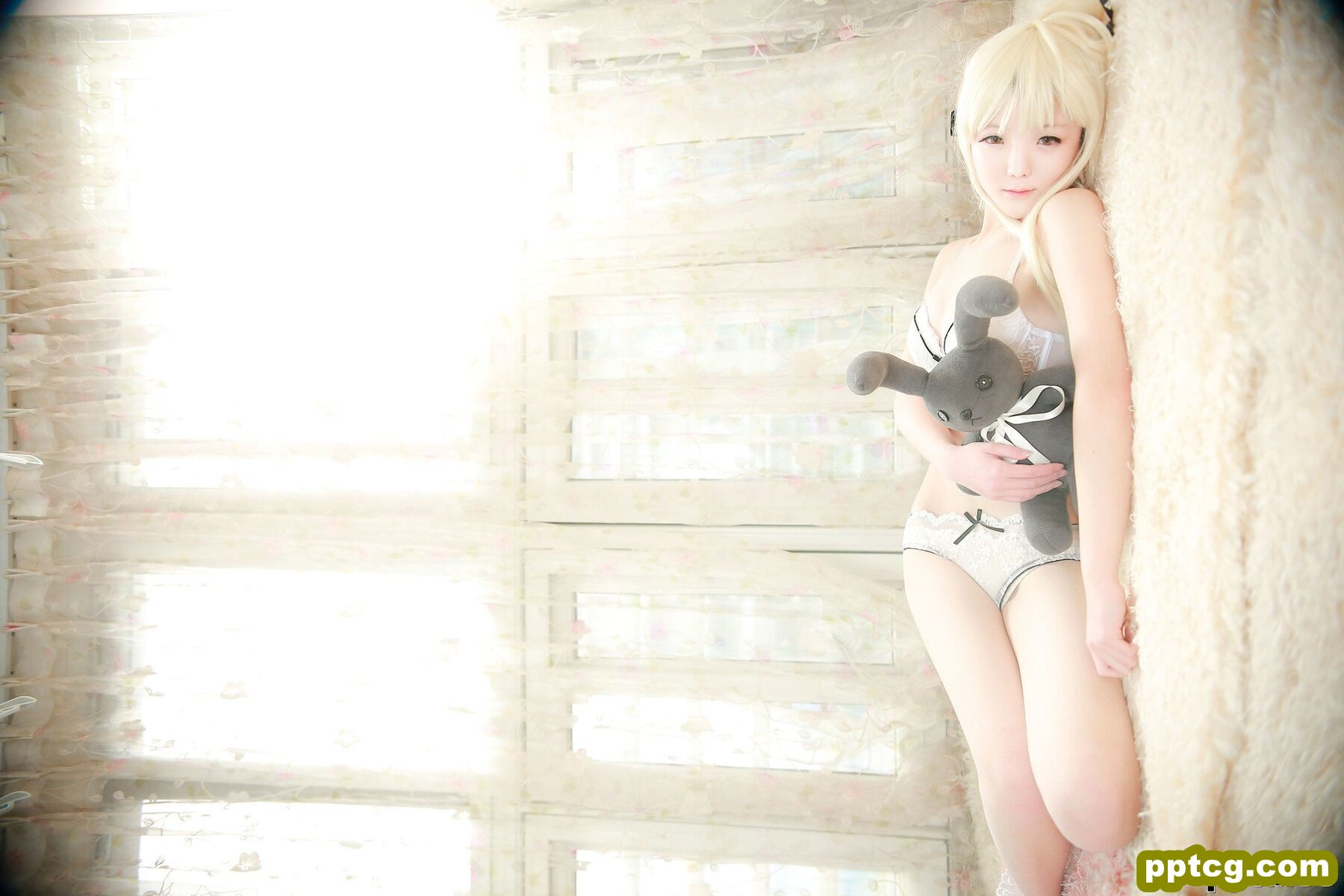 一小央泽《穹妹》 [萝莉COS] 写真集