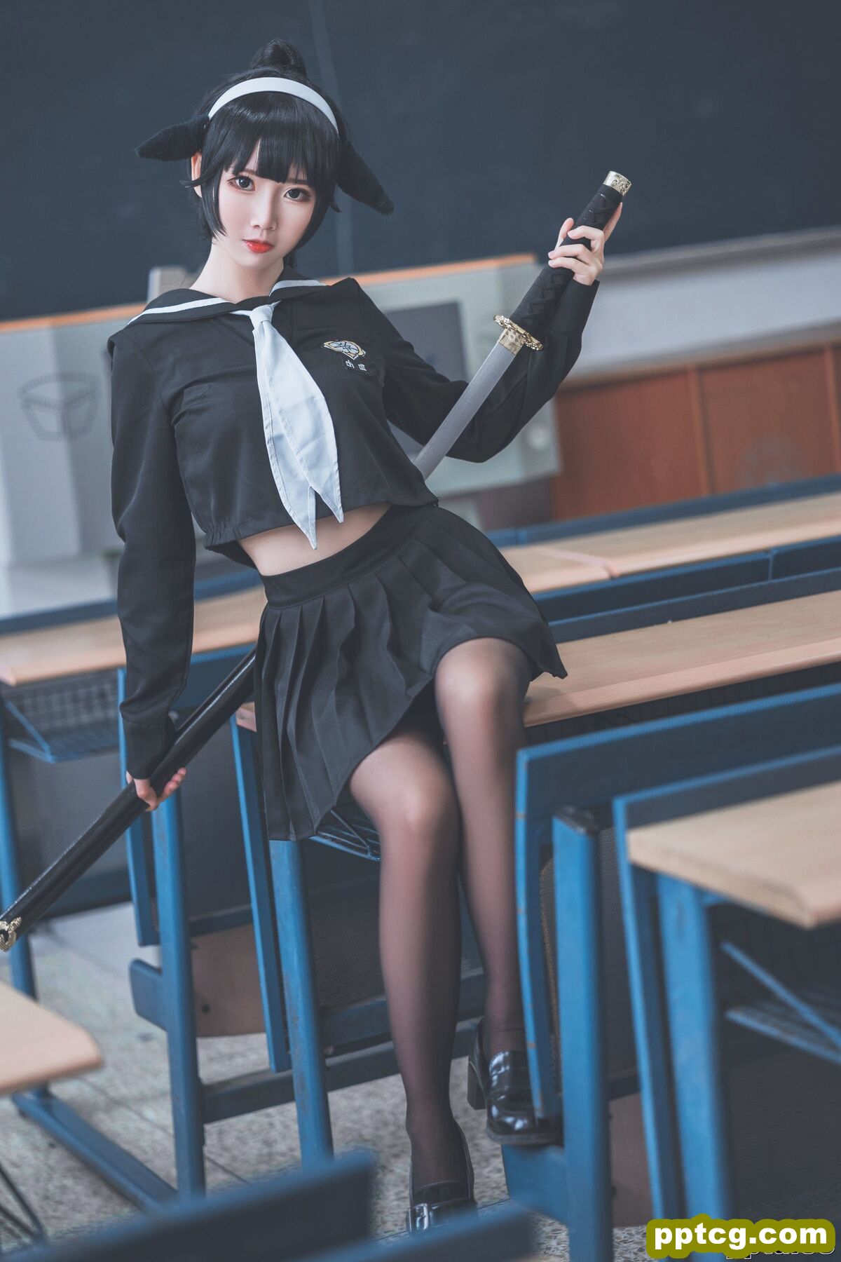COSER小姐姐面饼仙儿《高雄仙儿》  [福利COSPLAY] 写真集
