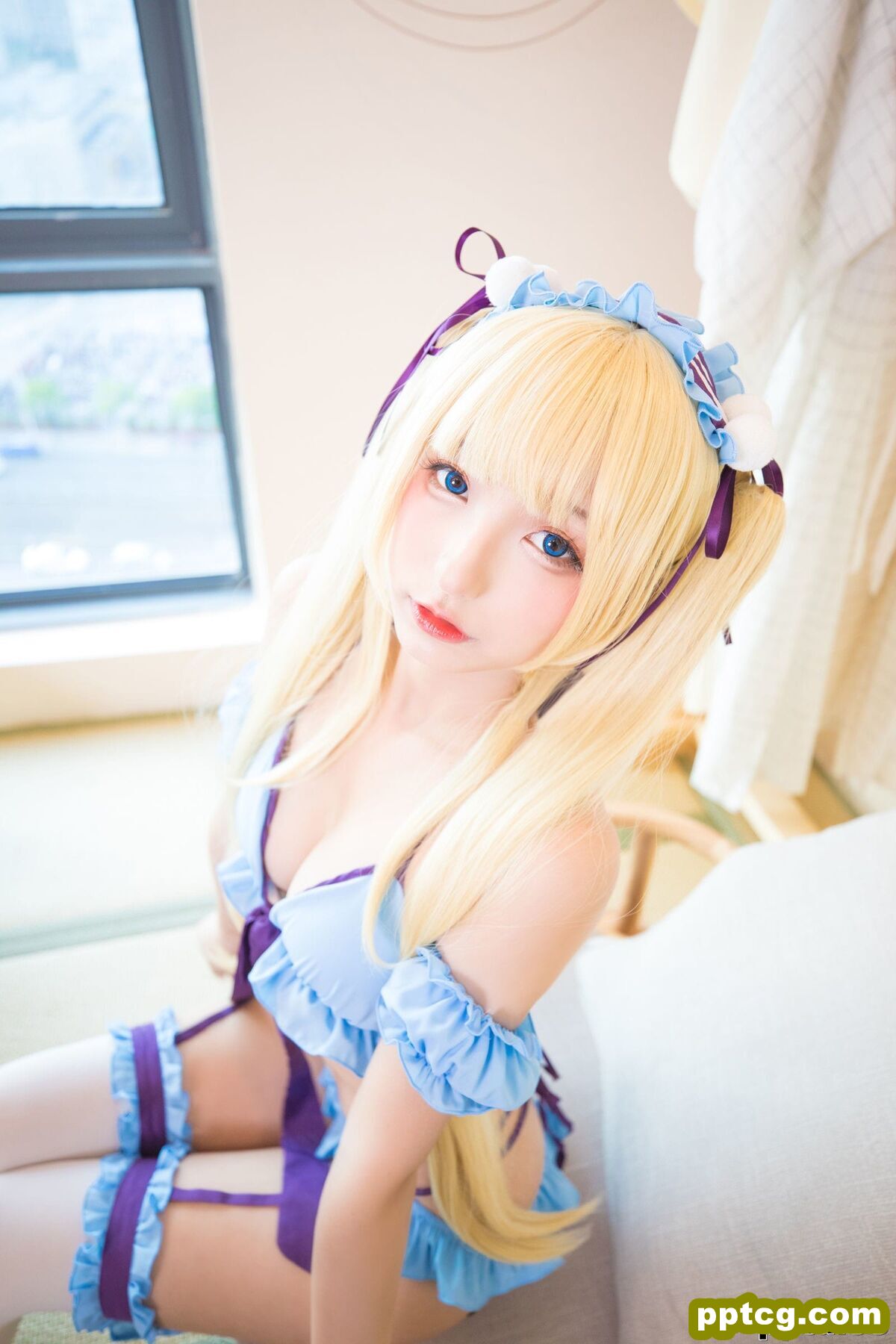 神楽板真冬《恋人以上》 [萝莉COS] 写真集