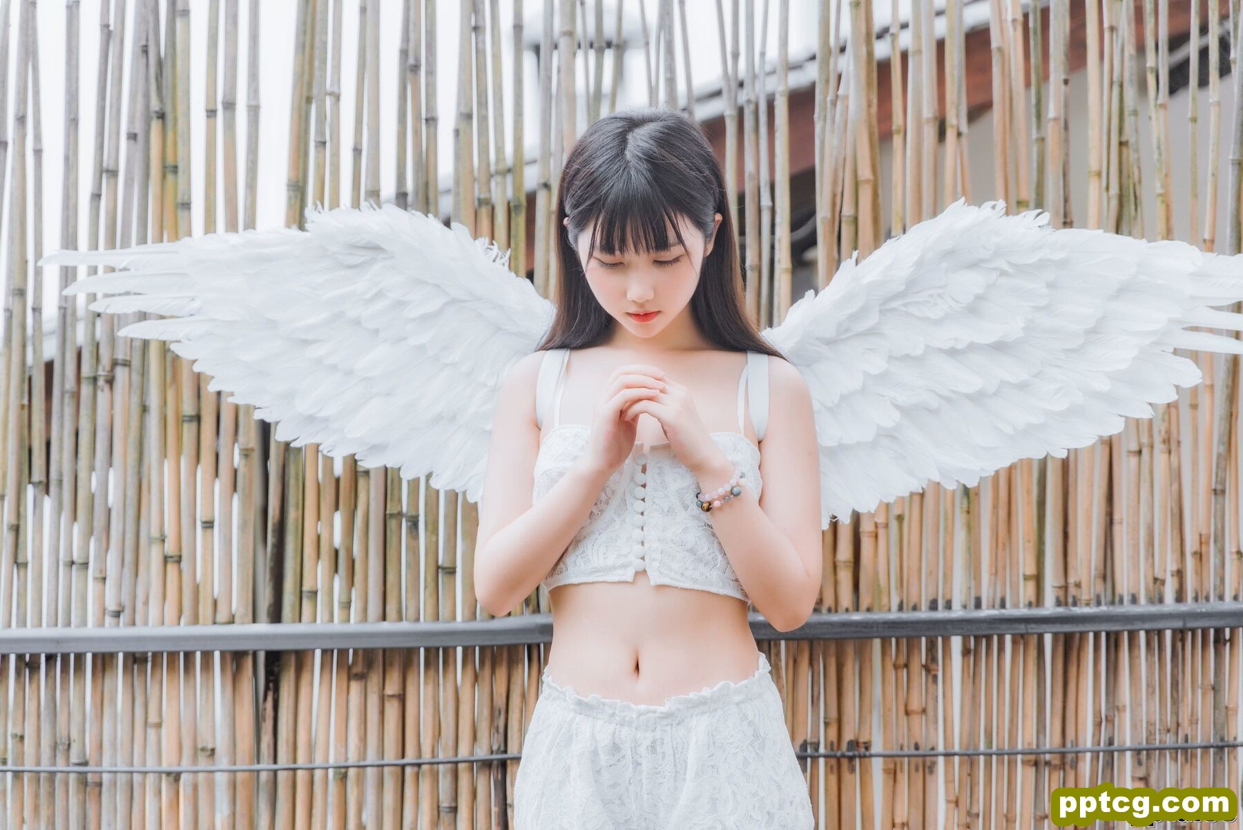 微博福利姬镜酱《空镜》 [萝莉COS] 写真集