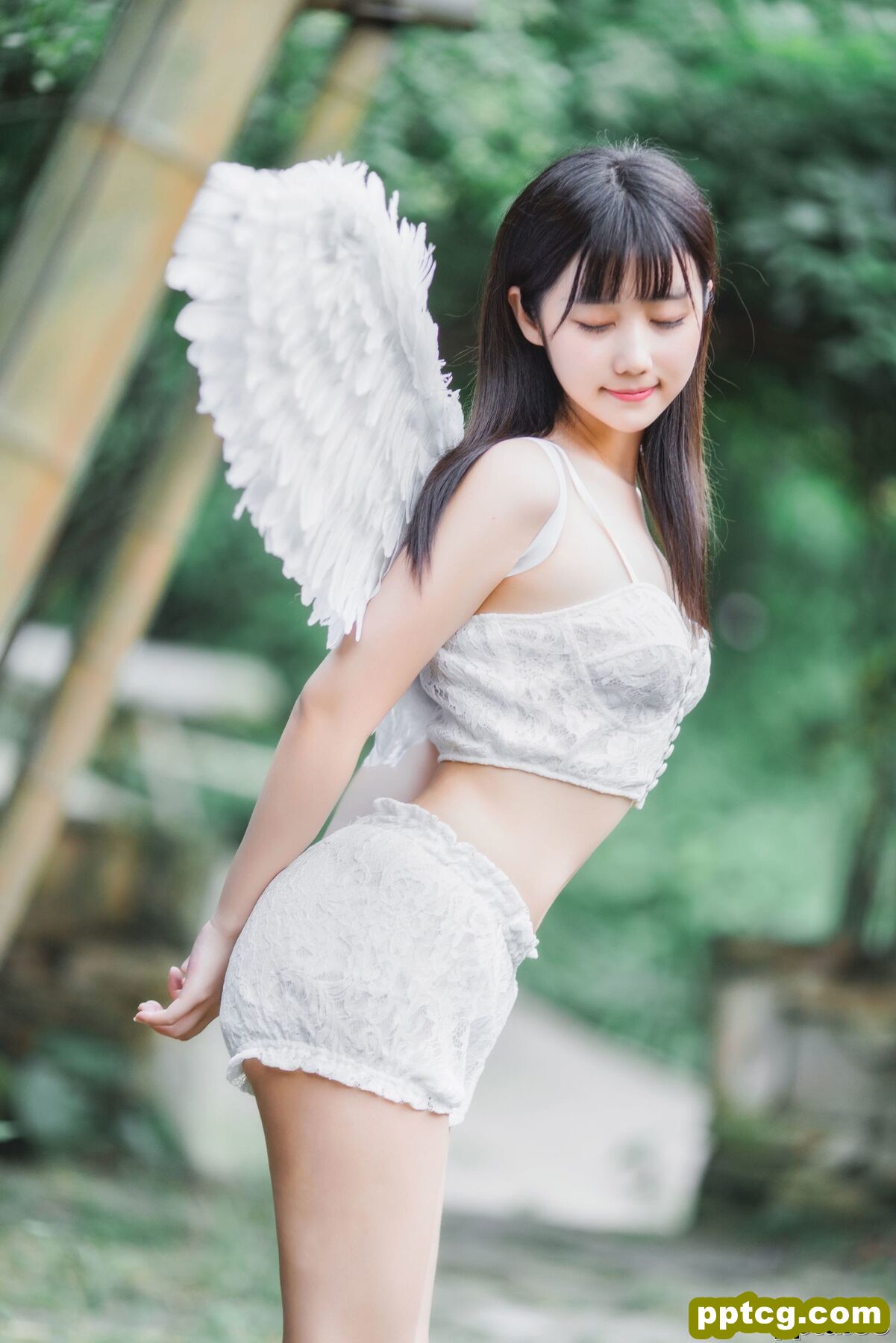 微博福利姬镜酱《空镜》 [萝莉COS] 写真集