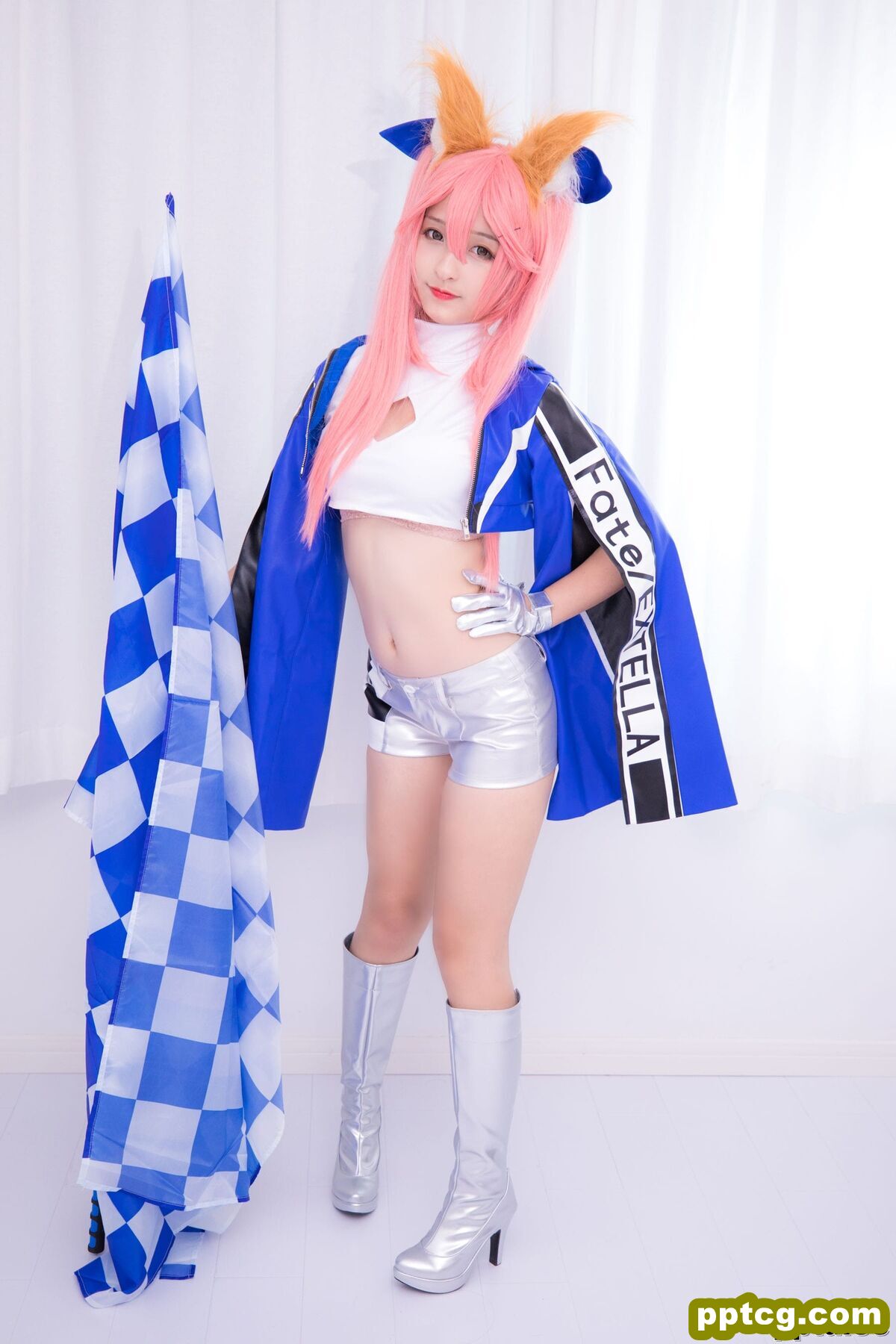 神楽坂真冬《目標はあなた、エンジン全開！！》 [萝莉COSPLAY] 写真集