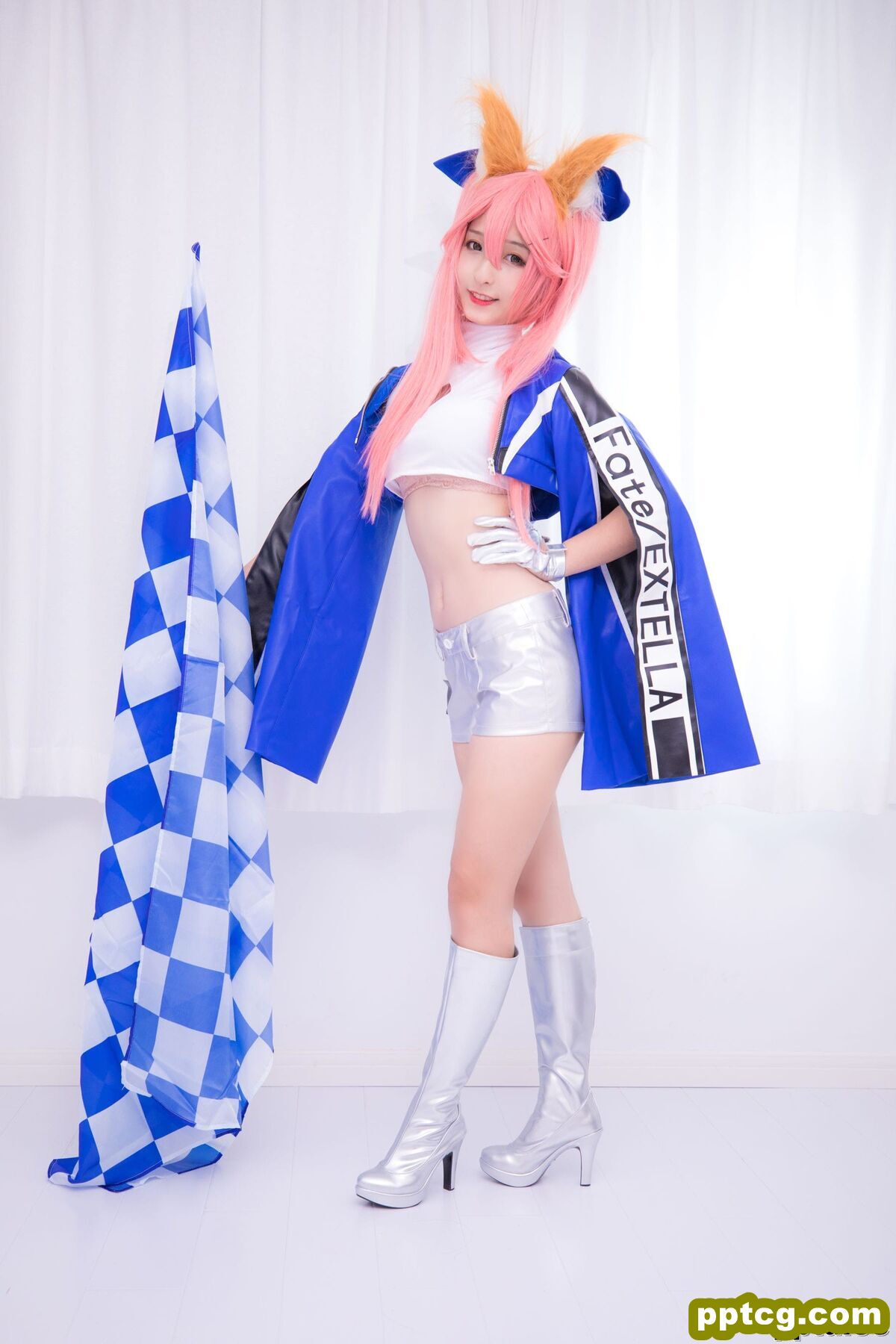 神楽坂真冬《目標はあなた、エンジン全開！！》 [萝莉COSPLAY] 写真集