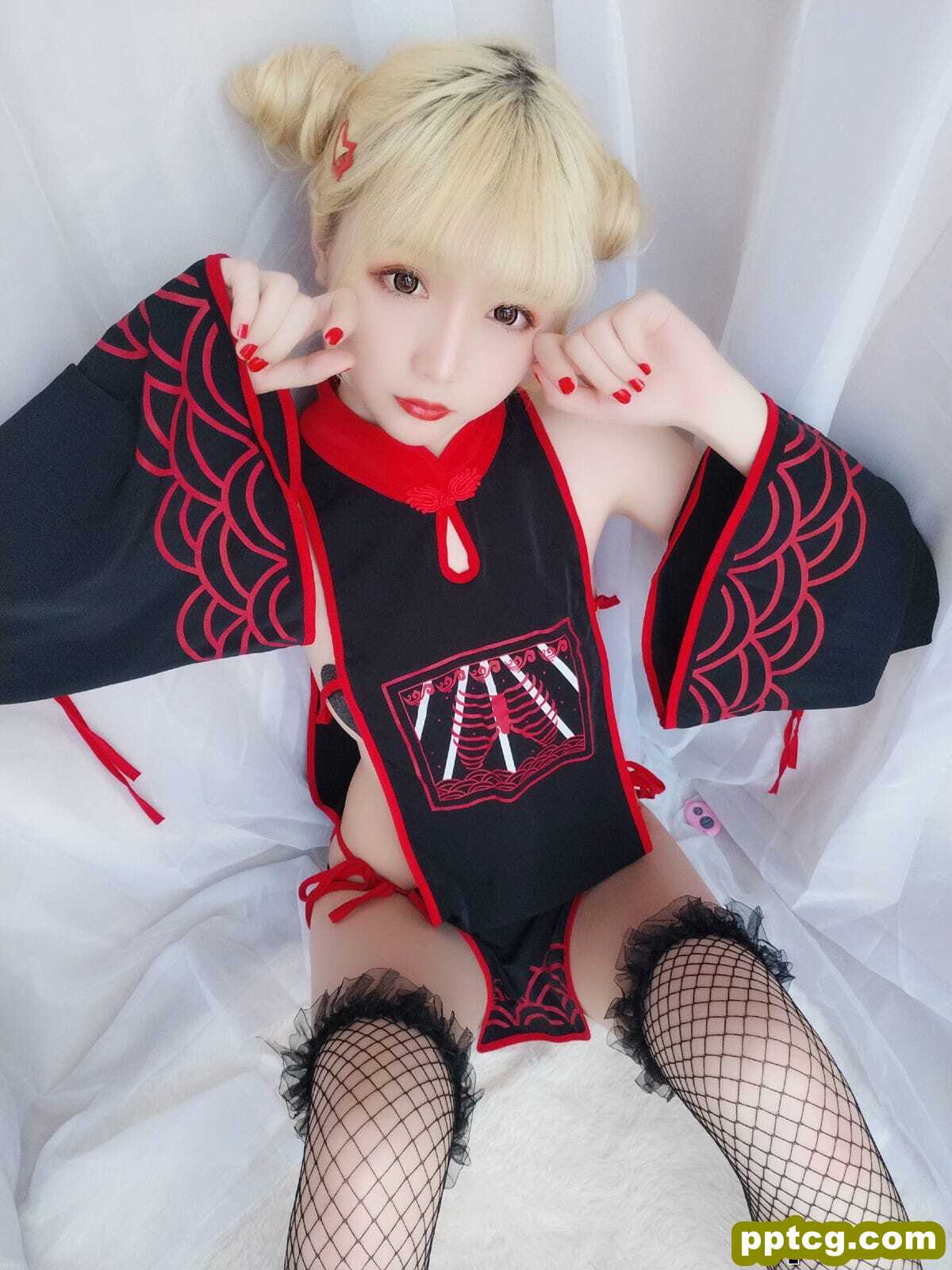 星之迟迟 《幼齿僵尸包》 [福利COSPLAY] 写真集