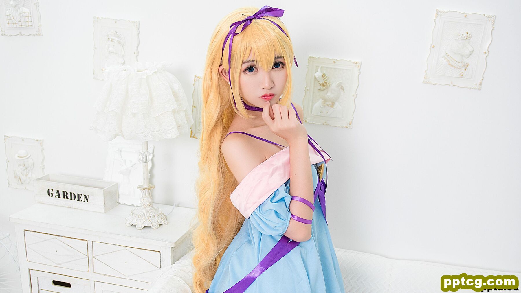 COSER鳗鱼霏儿《性感吊带睡裙》 [COSPLAY美女] 写真集