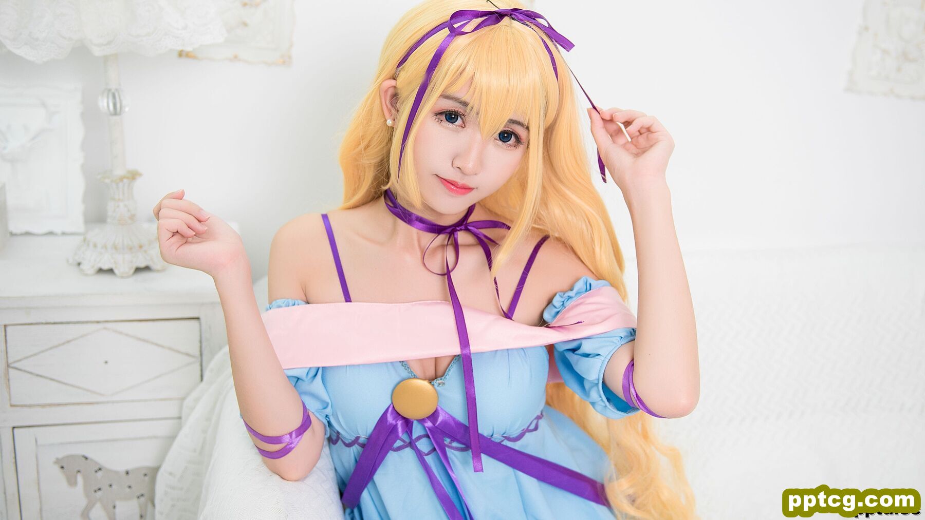 COSER鳗鱼霏儿《性感吊带睡裙》 [COSPLAY美女] 写真集