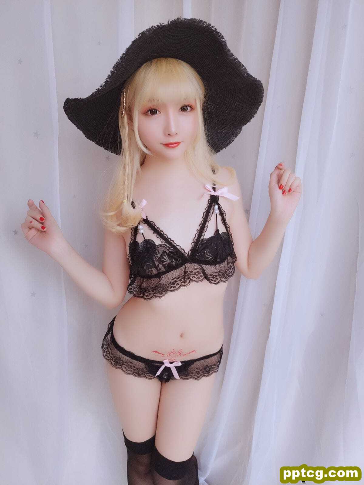 COSER小姐姐星之迟迟 《假日快乐包》 [福利COSPLAY] 写真集