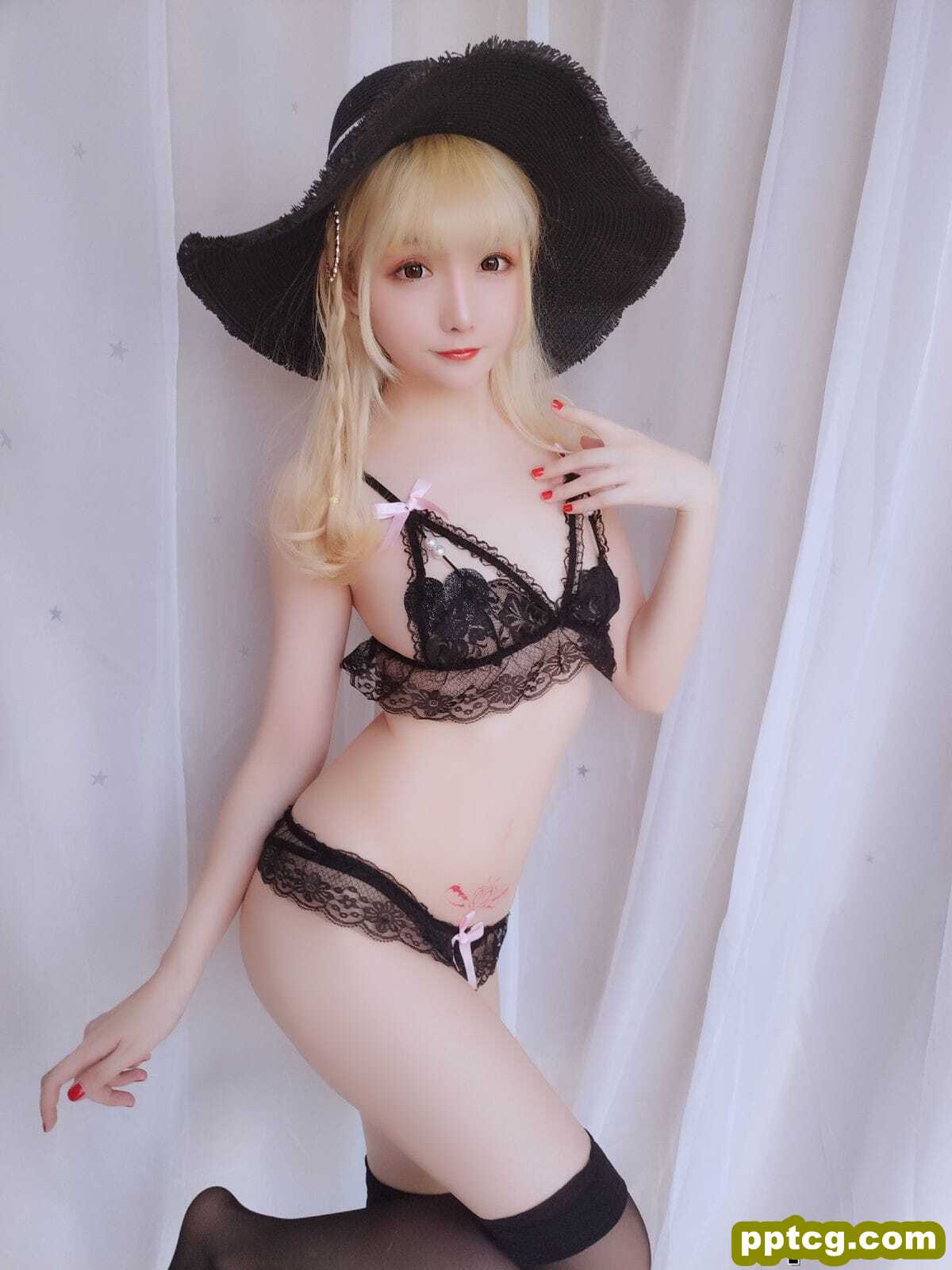 COSER小姐姐星之迟迟 《假日快乐包》 [福利COSPLAY] 写真集