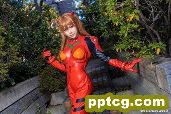 樱花妹《EVA》明日香COS 紧致战斗衣才正点