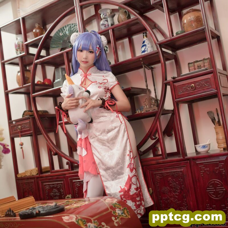 面饼仙儿《旗袍COS》 [福利COSPLAY] 写真集
