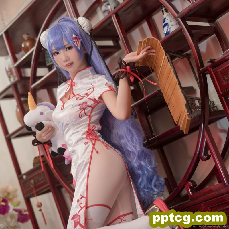 面饼仙儿《旗袍COS》 [福利COSPLAY] 写真集