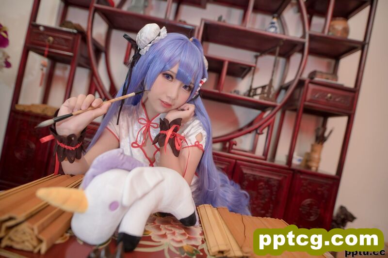面饼仙儿《旗袍COS》 [福利COSPLAY] 写真集