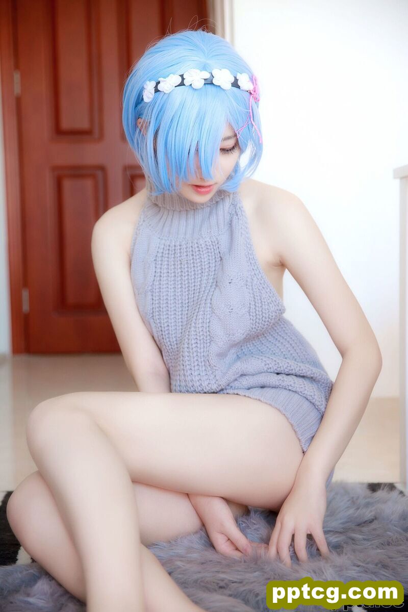 南桃Momoko《蕾姆露背毛衣》 [萝莉COS] 写真集