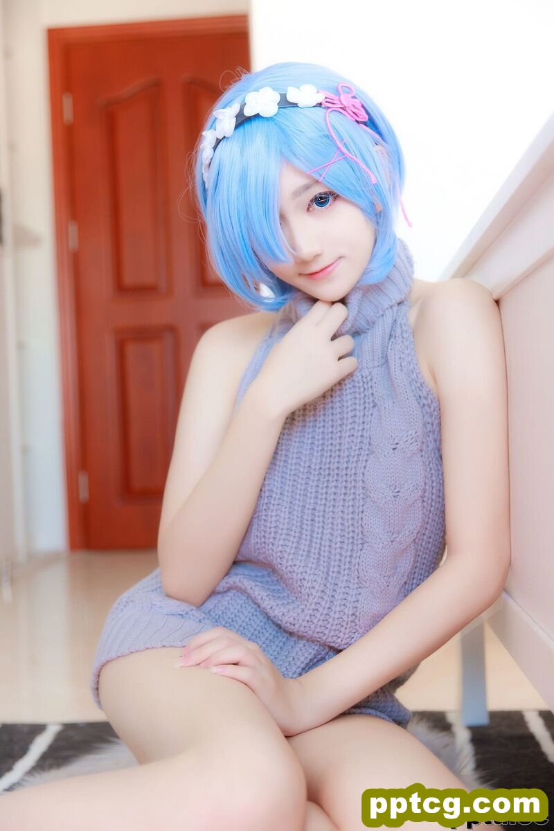 南桃Momoko《蕾姆露背毛衣》 [萝莉COS] 写真集