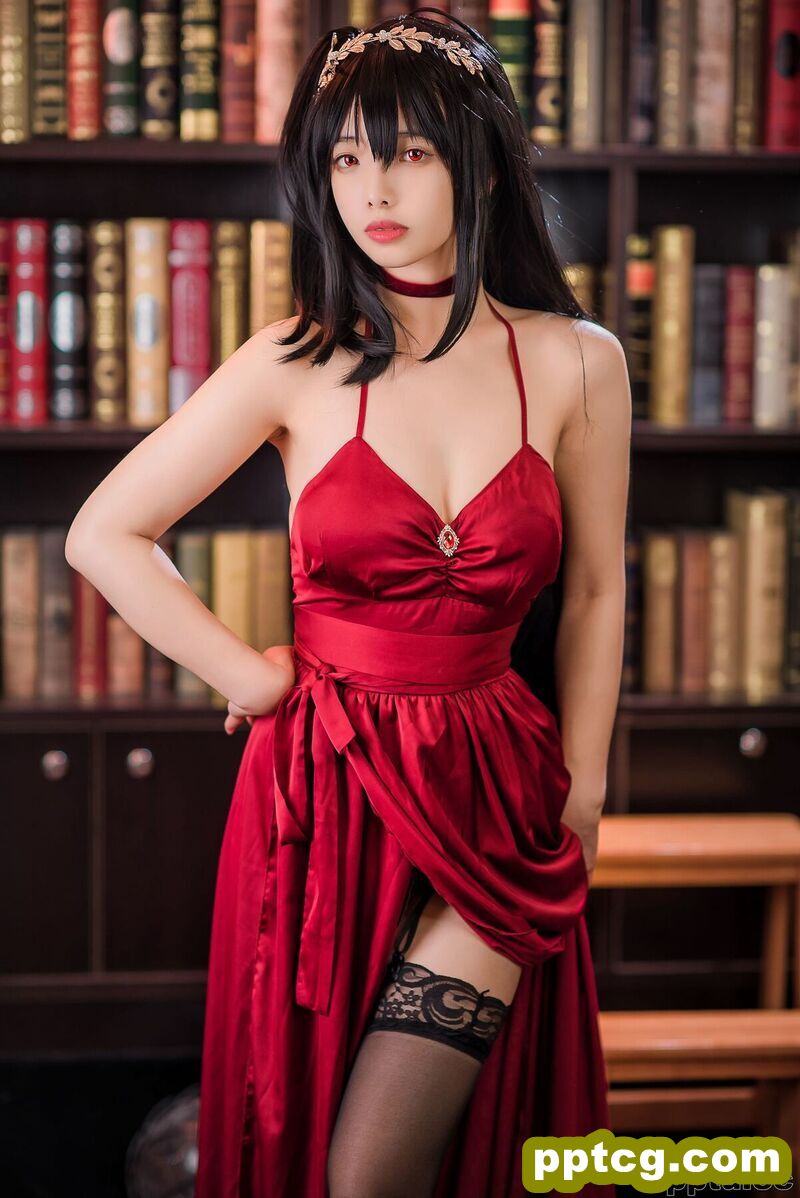 雯妹不讲道理《碧蓝航线大凤礼服》 [COSPLAY福利] 写真集