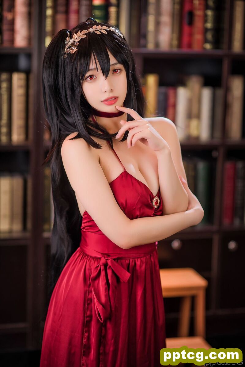 雯妹不讲道理《碧蓝航线大凤礼服》 [COSPLAY福利] 写真集