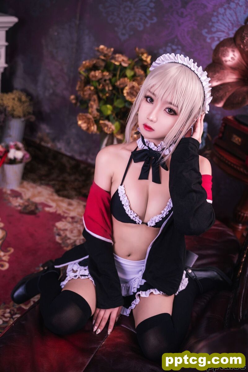 鬼畜瑶在不在w《黑丝女仆》  [COSPLAY福利] 写真集