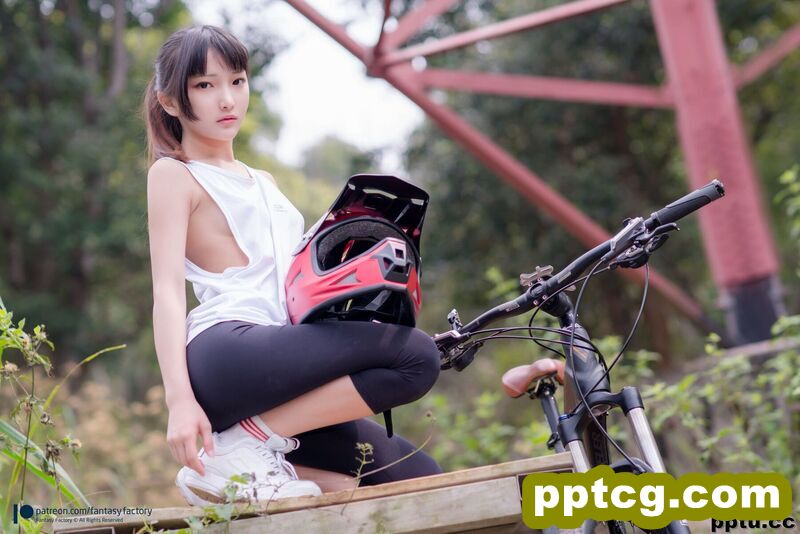 小丁Cosplay 《单车少女 黑胶 情趣网衫》 [Fantasy Factory] 写真集