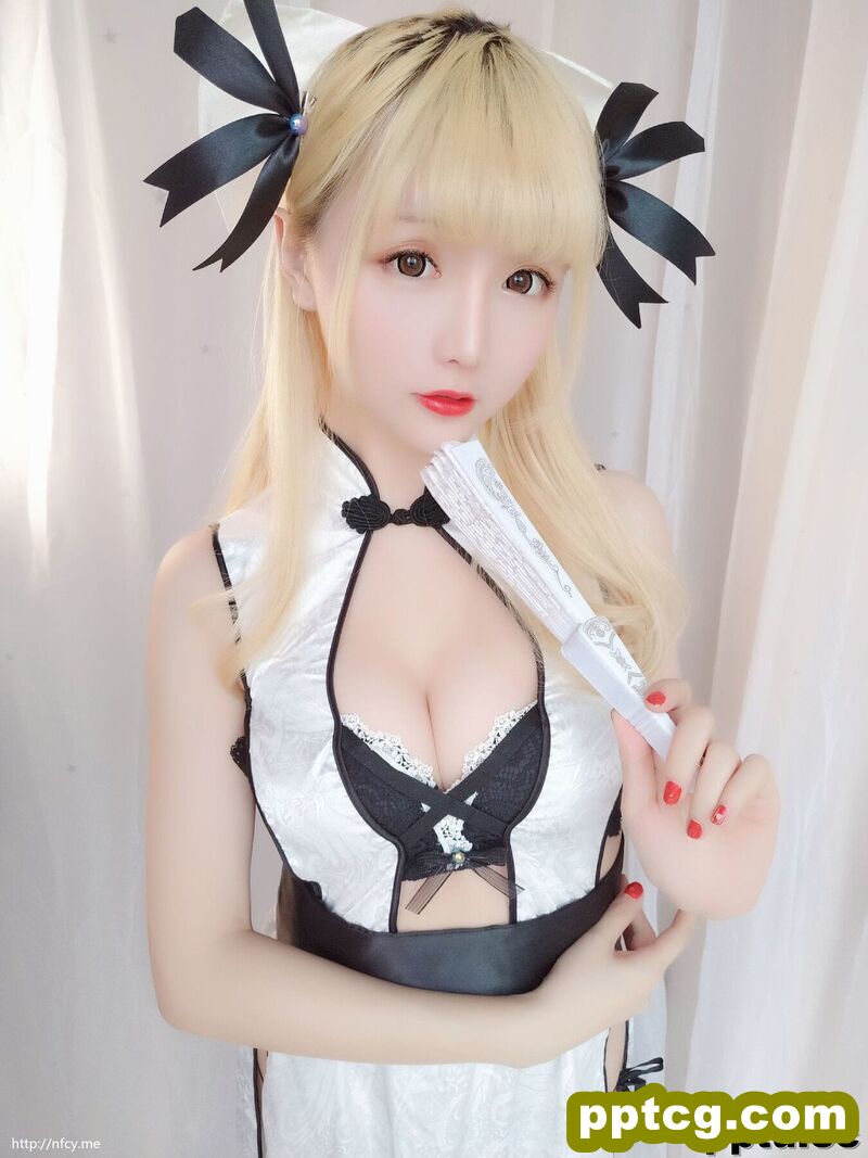 星之迟迟《优雅旗袍包》 [福利COSPLAY] 写真集