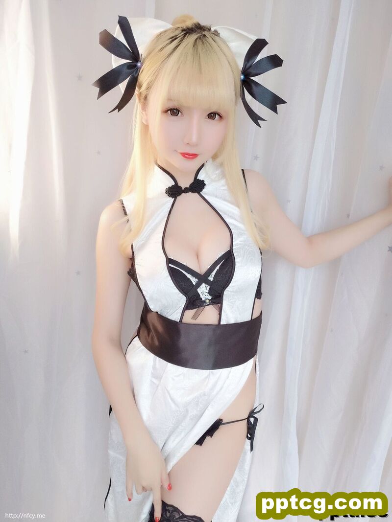 星之迟迟《优雅旗袍包》 [福利COSPLAY] 写真集