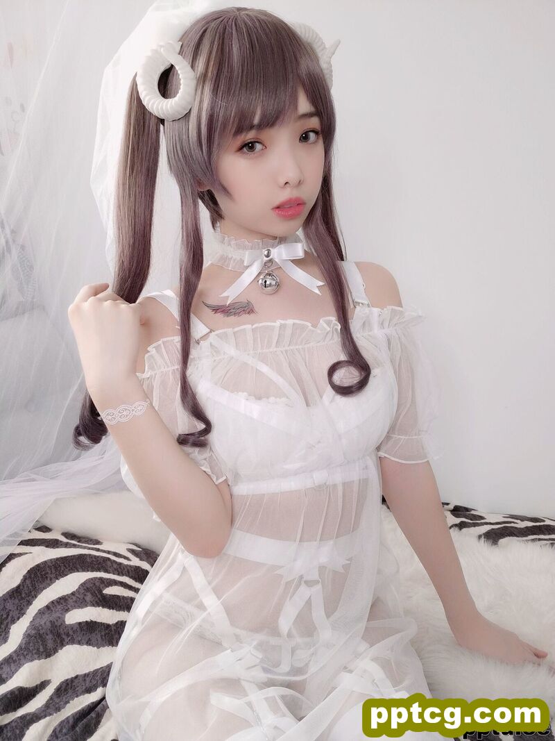 雯妹不讲道理《白色小绵羊》 [COSPLAY福利] 写真集