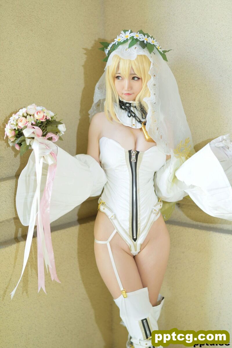 Nagesa魔物女本《白衣骑士》 [萝莉COS] 写真集