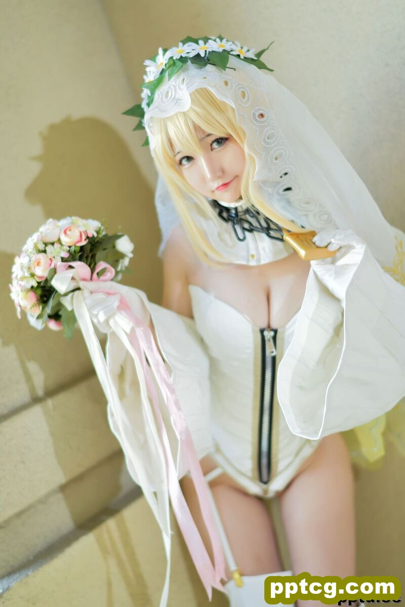 Nagesa魔物女本《白衣骑士》 [萝莉COS] 写真集