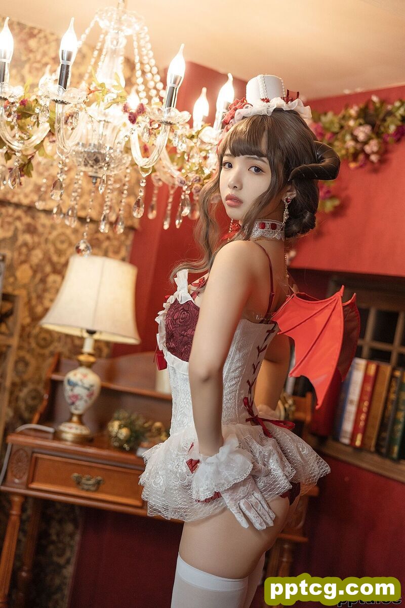 雯妹不讲道理《魅魔 Elegant devil》 [COSPLAY福利] 写真集