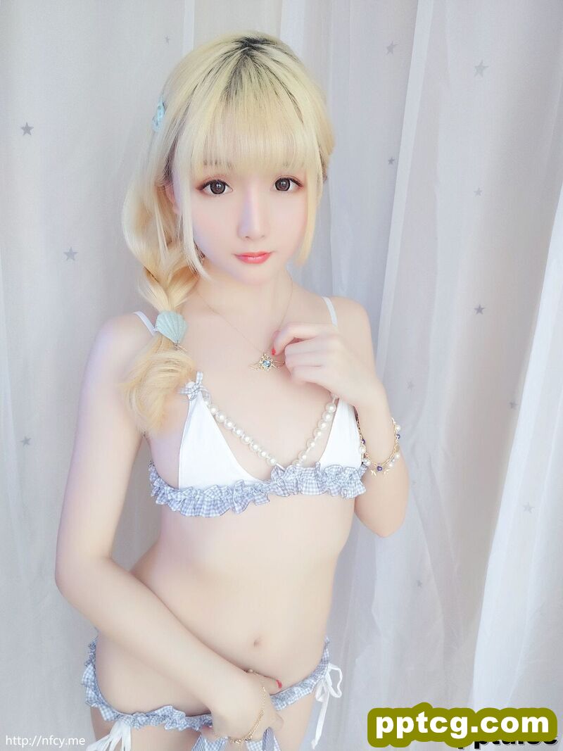 星之迟迟《人鱼小姐包》 [萝莉COS] 写真集
