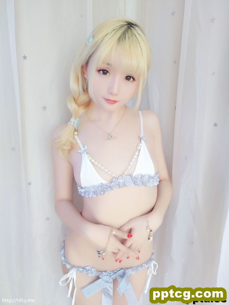 星之迟迟《人鱼小姐包》 [萝莉COS] 写真集