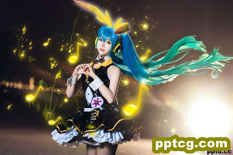 面饼仙儿《初音Miku》 [福利COSPLAY] 写真集-皮皮兔动漫