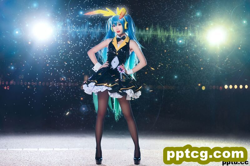面饼仙儿《初音Miku》 [福利COSPLAY] 写真集