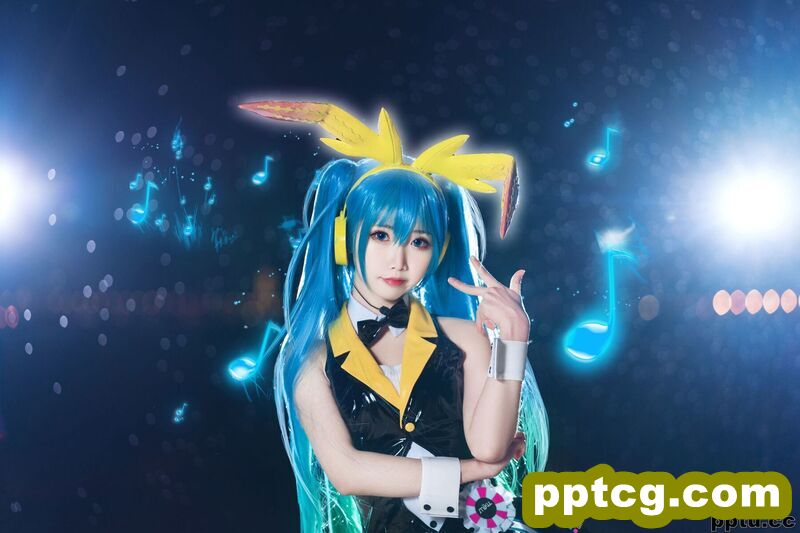 面饼仙儿《初音Miku》 [福利COSPLAY] 写真集