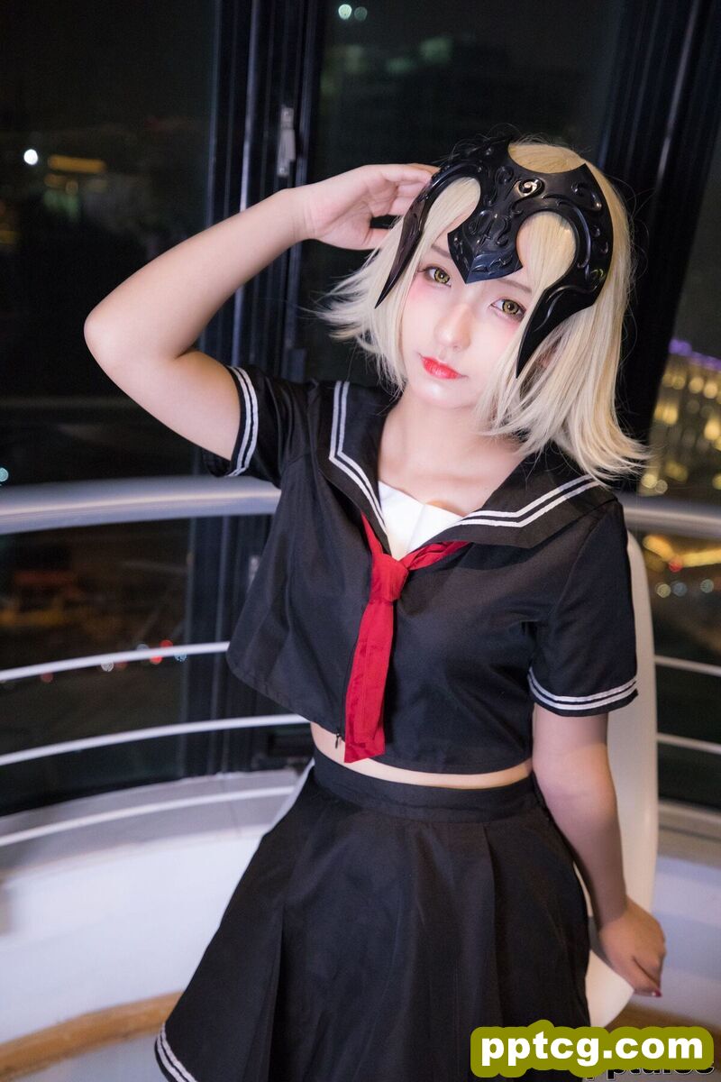 神楽坂真冬《放课后》 [萝莉COSPLAY] 写真集