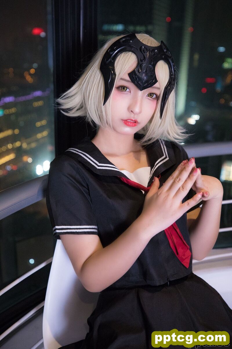 神楽坂真冬《放课后》 [萝莉COSPLAY] 写真集