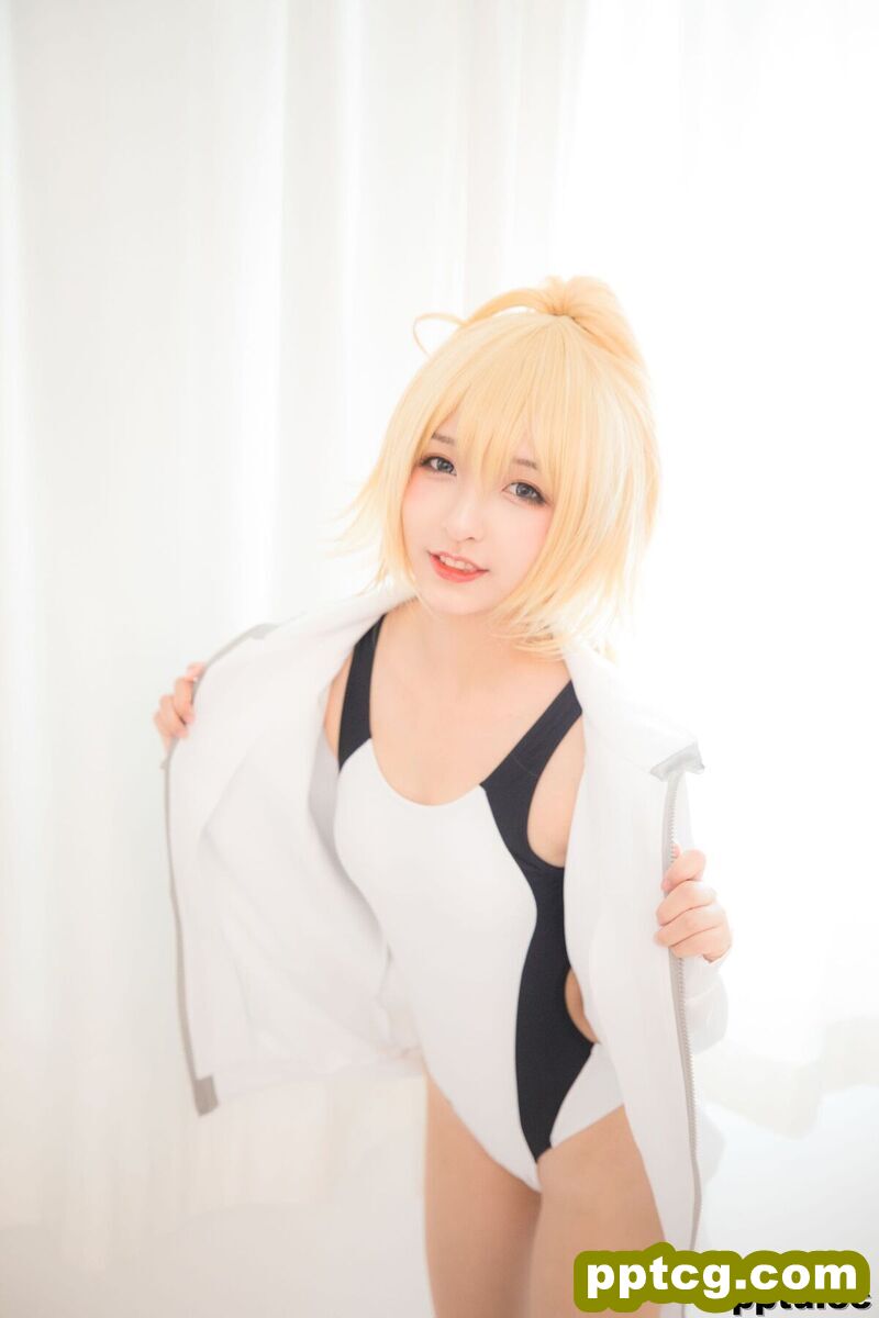 神楽坂真冬《贞德泳装》  [COSPLAY少女] 写真集
