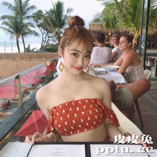 清新的妩媚风!现役音乐系女大学生三浦海写真