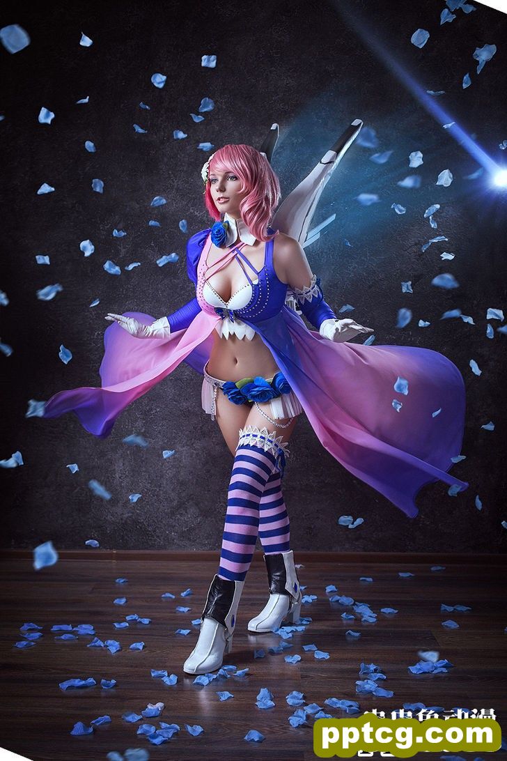 女装克劳德和别样的蒂法 一周大师级CosPlay赏