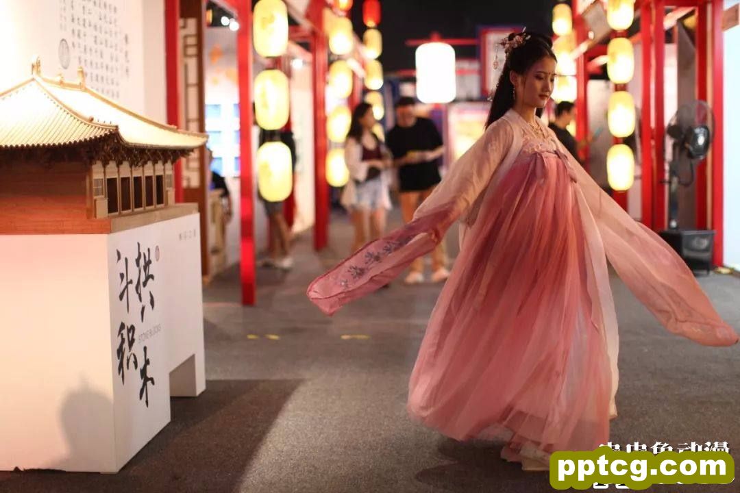 2020ChinaJoy首度亮相洛裳华服•赏 传统服饰文化潮下的游戏圈
