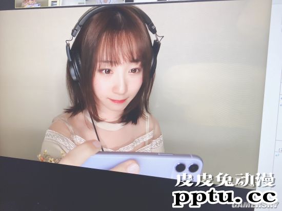 日本COSER伊织萌转职做女主播?和粉丝互动俏皮可爱