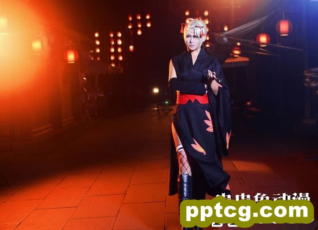 人气作品「银魂」,自警团「百华」首领月咏的cosplay特集